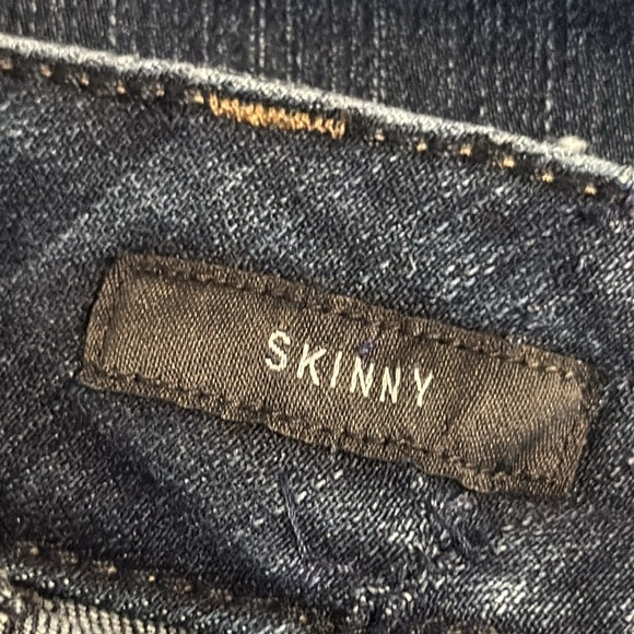 Torrid Blue Relaxed skinny premium Jeans with Natural Fading 26 short - Picture 4 of 8